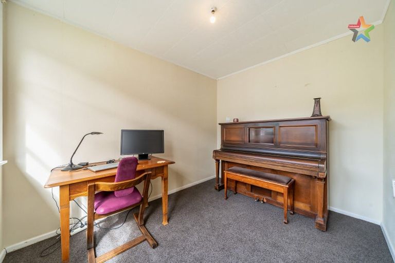 Photo of property in 30 Fleet Street, Naenae, Lower Hutt, 5011