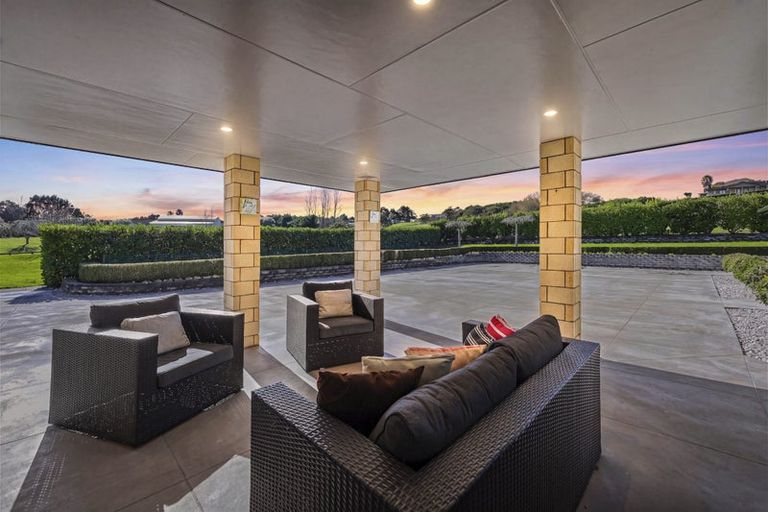 Photo of property in 289 Old North Road, Kumeu, 0892