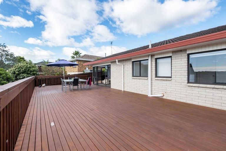 Photo of property in 2/75 Aberfeldy Avenue, Highland Park, Auckland, 2010