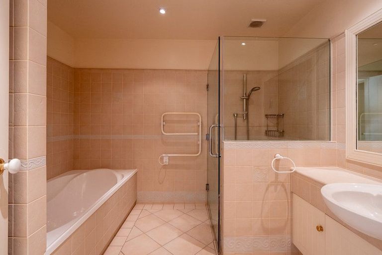 Photo of property in Millbrook Resort, 15 Fox's Rush, Arrowtown, 9371