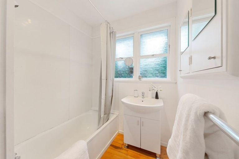 Photo of property in 5/54 Howe Street, Howick, Auckland, 2014