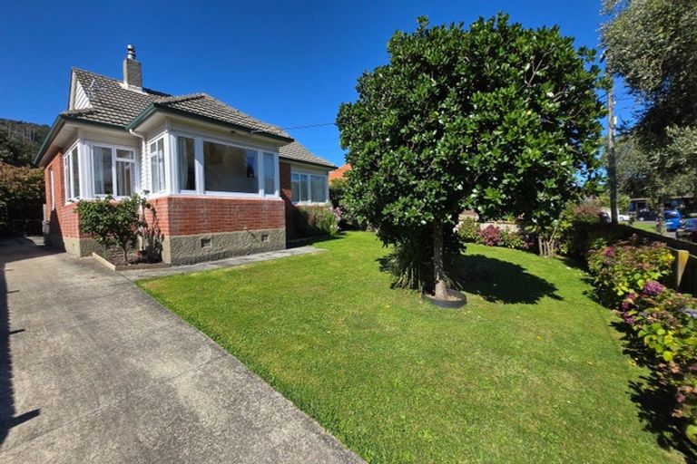 Photo of property in 4 Poole Street, Taita, Lower Hutt, 5011
