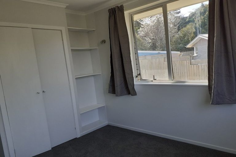 Photo of property in 27 Vancouver Place, Marfell, New Plymouth, 4310