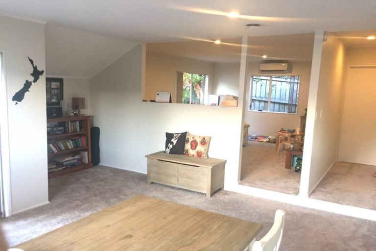 Photo of property in 1/106 Stapleford Crescent, Browns Bay, Auckland, 0630