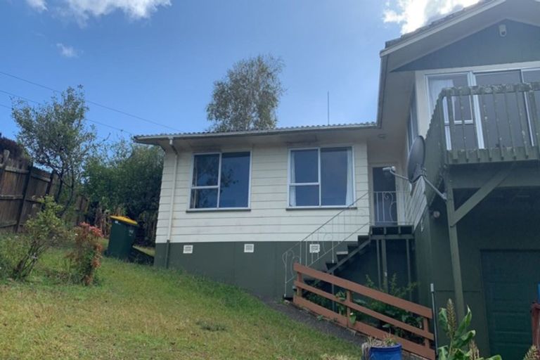 Photo of property in 7 Mcquoid Place, Glenfield, Auckland, 0629