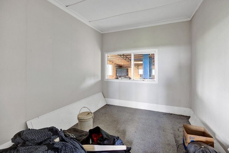 Photo of property in 2288 Eltham Road, Awatuna, Hawera, 4679