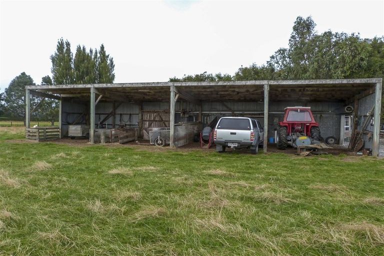 Photo of property in 339 Oteramika Road, Seaward Bush, Invercargill, 9871