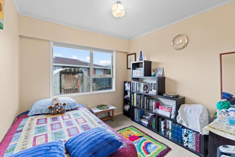 Photo of property in 22 Shelton Place, Feilding, 4702