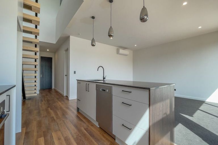 Photo of property in 19 Ruge Court, Cambridge, 3434