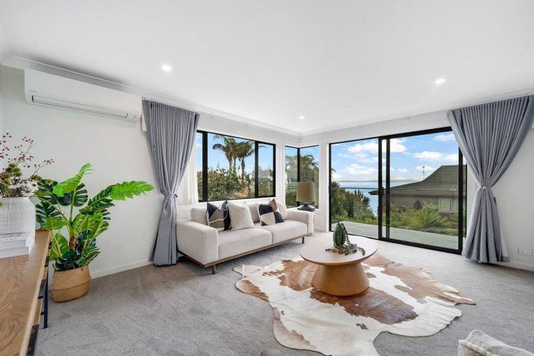 Photo of property in 2/152 Clovelly Road, Bucklands Beach, Auckland, 2012