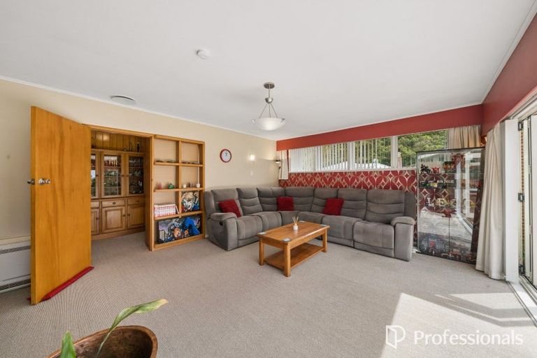 Photo of property in 3 York Avenue, Manor Park, Lower Hutt, 5019