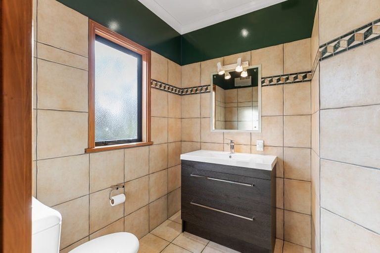 Photo of property in 445a Ruahine Street, Terrace End, Palmerston North, 4410