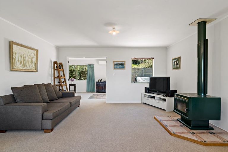 Photo of property in 49 Hibiscus Coast Highway, Silverdale, 0932