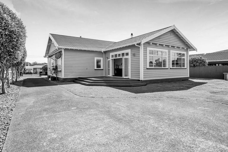 Photo of property in 21 Maire Street, Hawera, 4610