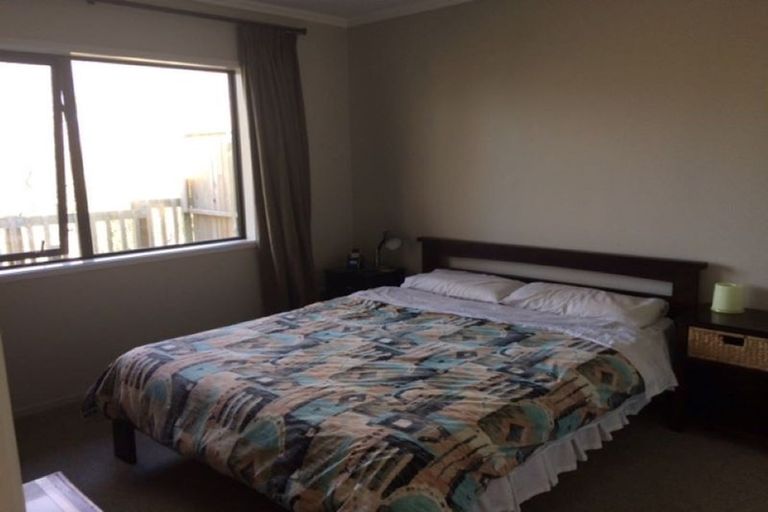 Photo of property in 14a Gracechurch Drive, Flat Bush, Auckland, 2016