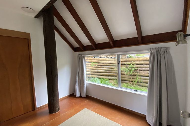 Photo of property in 33 Reynolds Place, Torbay, Auckland, 0630