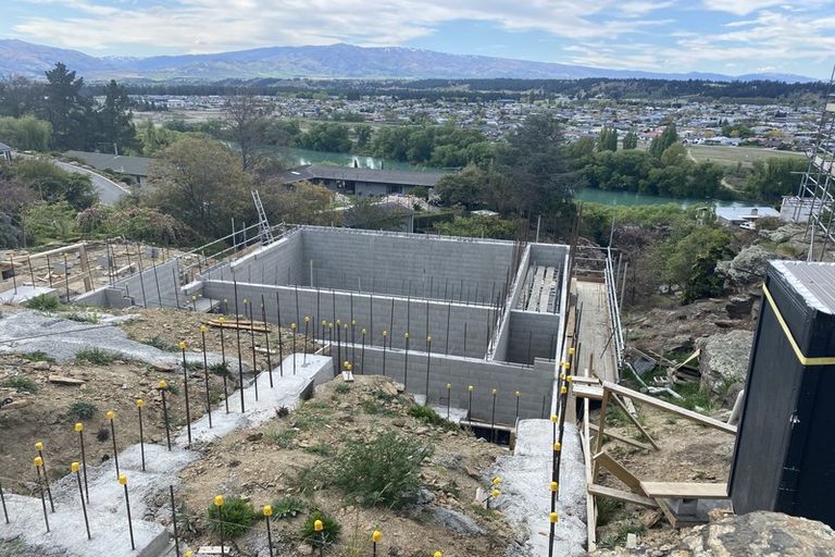 Photo of property in 10 Hawkdun Place, Bridge Hill, Alexandra, 9320