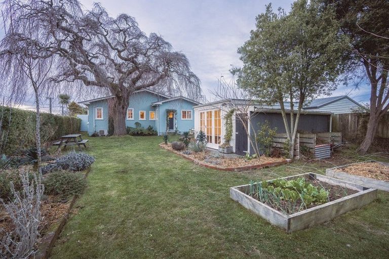 Photo of property in 58 Opawa Road, Waltham, Christchurch, 8023