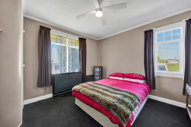 Photo of property in 29 Douglas Street, Hawera, 4610