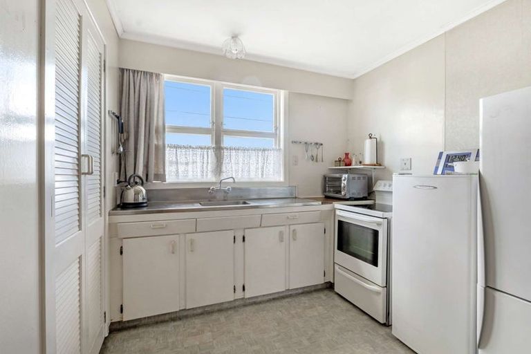 Photo of property in 10 Vogel Street, Fitzroy, New Plymouth, 4312