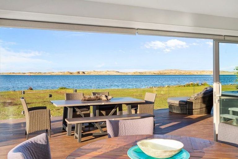 Photo of property in 21 Lincoln Street, Mangawhai Heads, Mangawhai, 0505