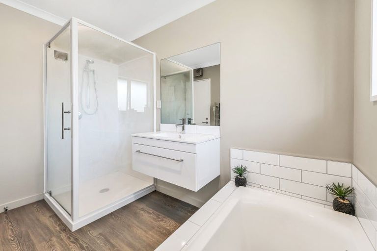 Photo of property in 13 Cressy Place, Darfield, 7510