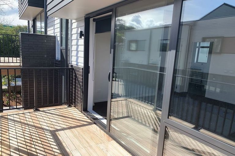 Photo of property in 24 Panoni Lane, Howick, Auckland, 2014