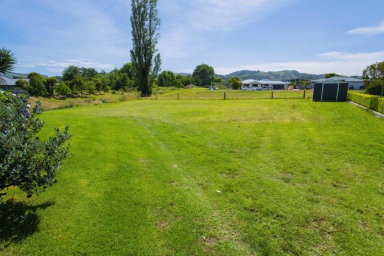 Photo of property in 17 Charteris Rise, Riverdale, Gisborne, 4010