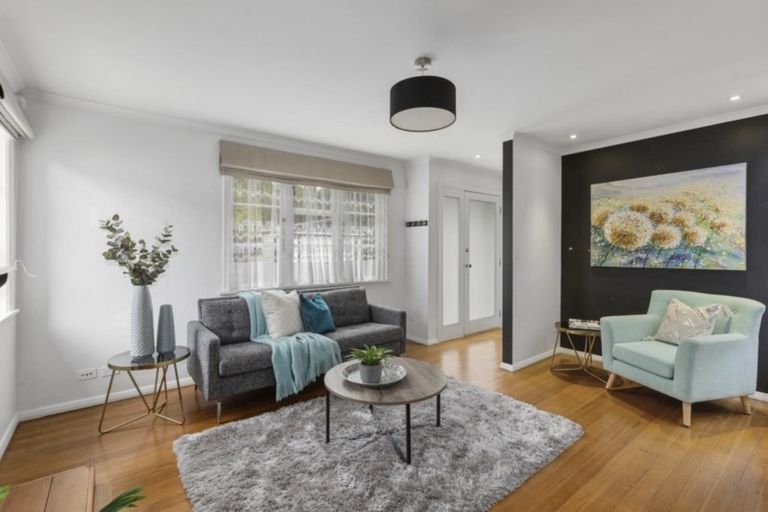 Photo of property in 5 Kopara Grove, Stokes Valley, Lower Hutt, 5019