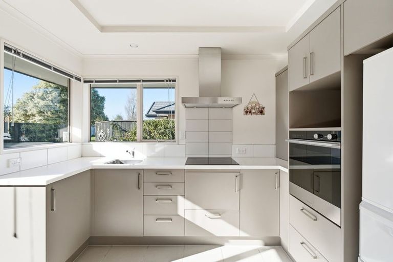 Photo of property in 17 Bayliss Close, Northwood, Christchurch, 8051