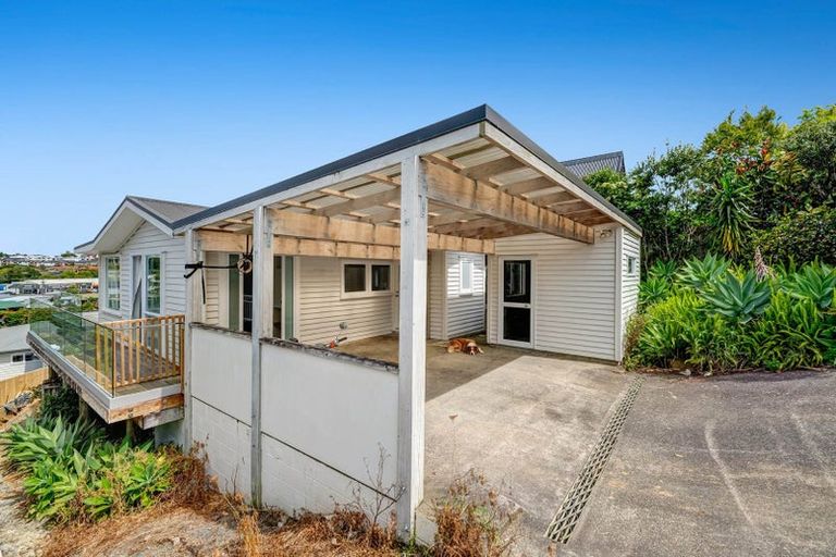 Photo of property in 21 Matai Road, Stanmore Bay, Whangaparaoa, 0932
