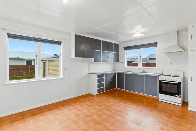 Photo of property in 2 Collingwood Street, Levin, 5510