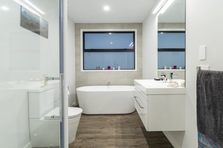 Photo of property in 68 Coast Boulevard, Papamoa Beach, Papamoa, 3118