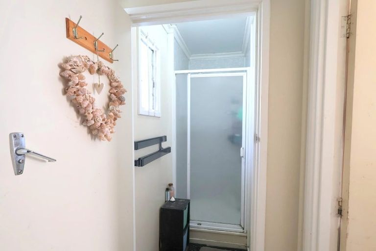Photo of property in 2 Dundee Street, Strathern, Invercargill, 9812