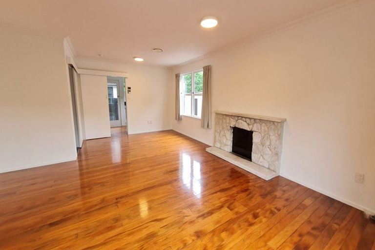 Photo of property in 2/94 Glandovey Road, Fendalton, Christchurch, 8052