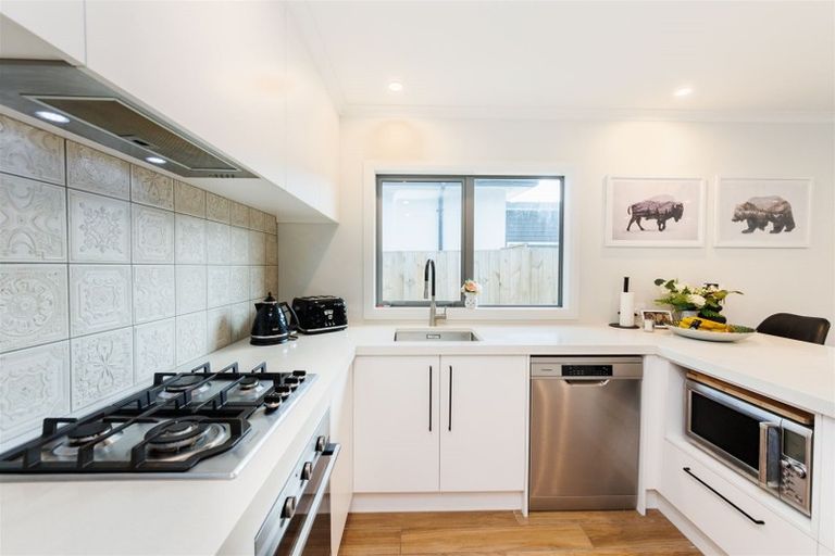 Photo of property in 4a Freedom Drive, Kelvin Grove, Palmerston North, 4414