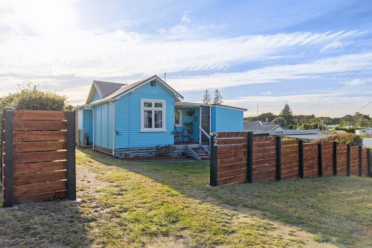 Photo of property in 22 Kauwhata Street, Himatangi Beach, Foxton, 4891