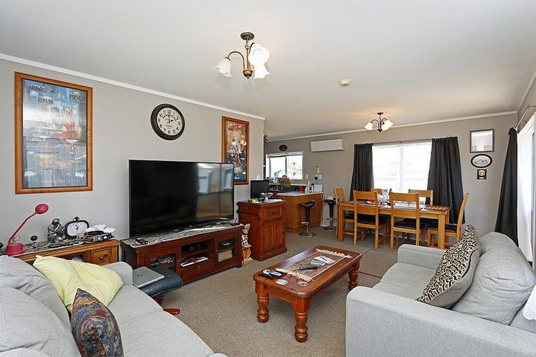 Photo of property in 144a Tasman Street, Opunake, 4616