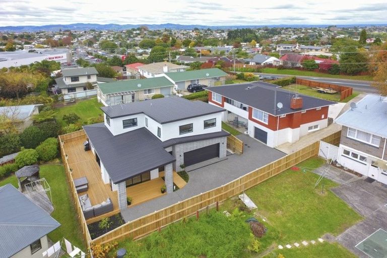 Photo of property in 121a Bellevue Road, Brookfield, Tauranga, 3110
