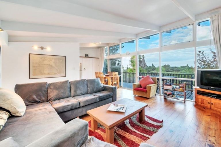 Photo of property in 22 James Mcleod Road, Shelly Beach, Helensville, 0874