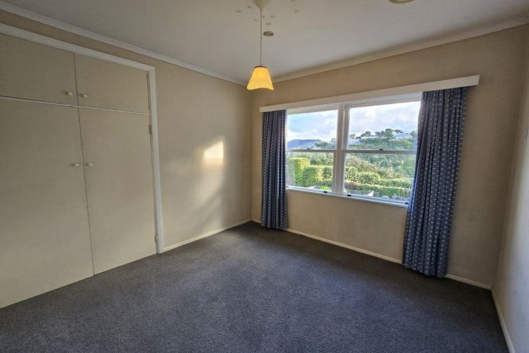 Photo of property in 16 Harbour Park Terrace, Khandallah, Wellington, 6035