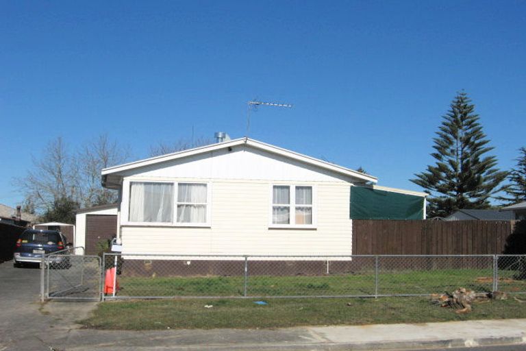 Photo of property in 3 Belgrave Place, Papakura, 2110