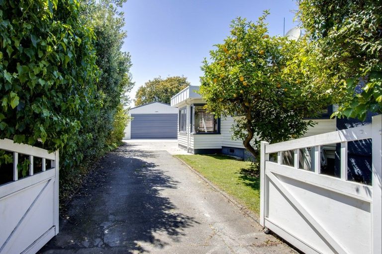 Photo of property in 27 Magdalen Crescent, Pirimai, Napier, 4112