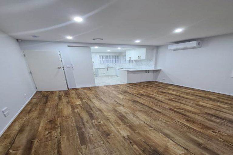 Photo of property in 1/5 Hawthorne Place, Ellerslie, Auckland, 1051