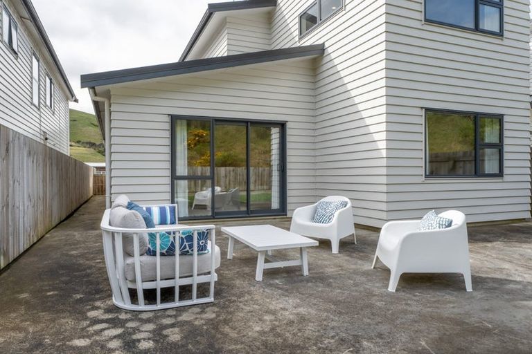 Photo of property in 65 Melksham Drive, Churton Park, Wellington, 6037