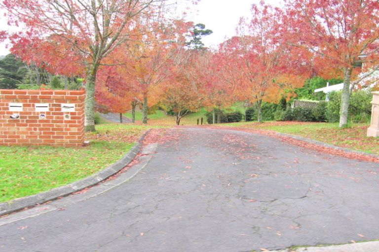 Photo of property in 10b Wainoni Heights, Greenhithe, Auckland, 0632