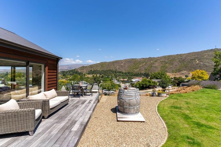 Photo of property in 26 Naylor Street, Clyde, 9330