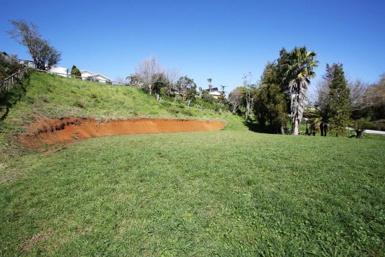 Photo of property in 4 Will Cooper Way, Tuakau, 2121