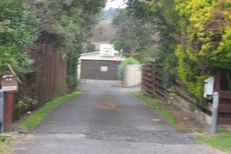 Photo of property in 22 Lipton Grove, Opaheke, Papakura, 2113