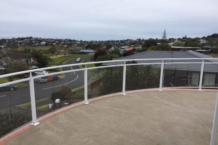 Photo of property in 36 Bronzewing Terrace, Unsworth Heights, Auckland, 0632